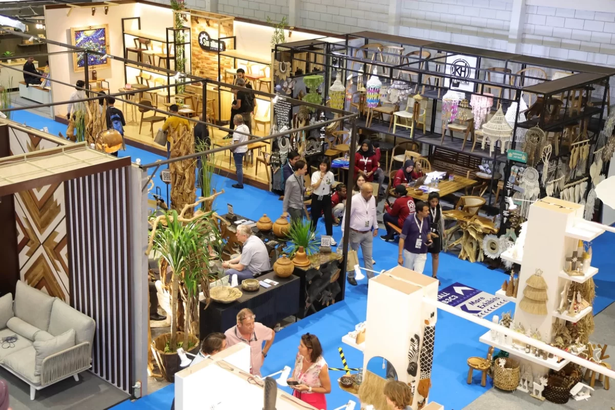 L'Indonésie International Du Meuble De L'Expo De L'Ifex Redimensionner